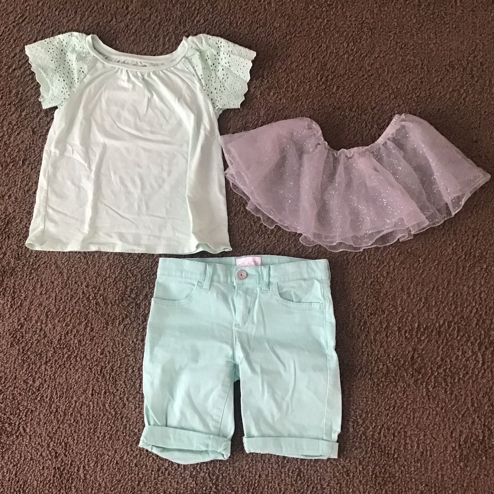 Toddler girl mixed bundle shorts, tutu, tee tagged 6, 6/7,7